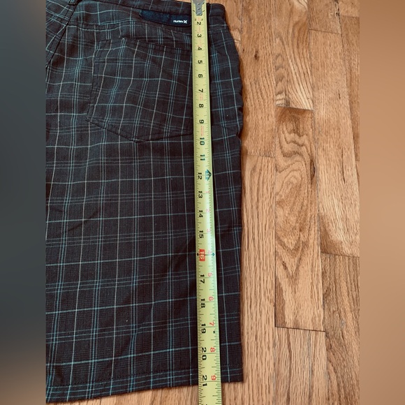 Hurley Mens Casual/Chino Shorts Size 36 Brown Check '84 Slim Excellent Condition - Picture 6 of 6